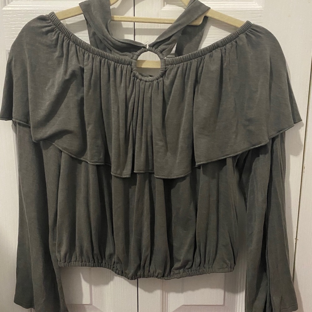 gray halter/off the shoulder top